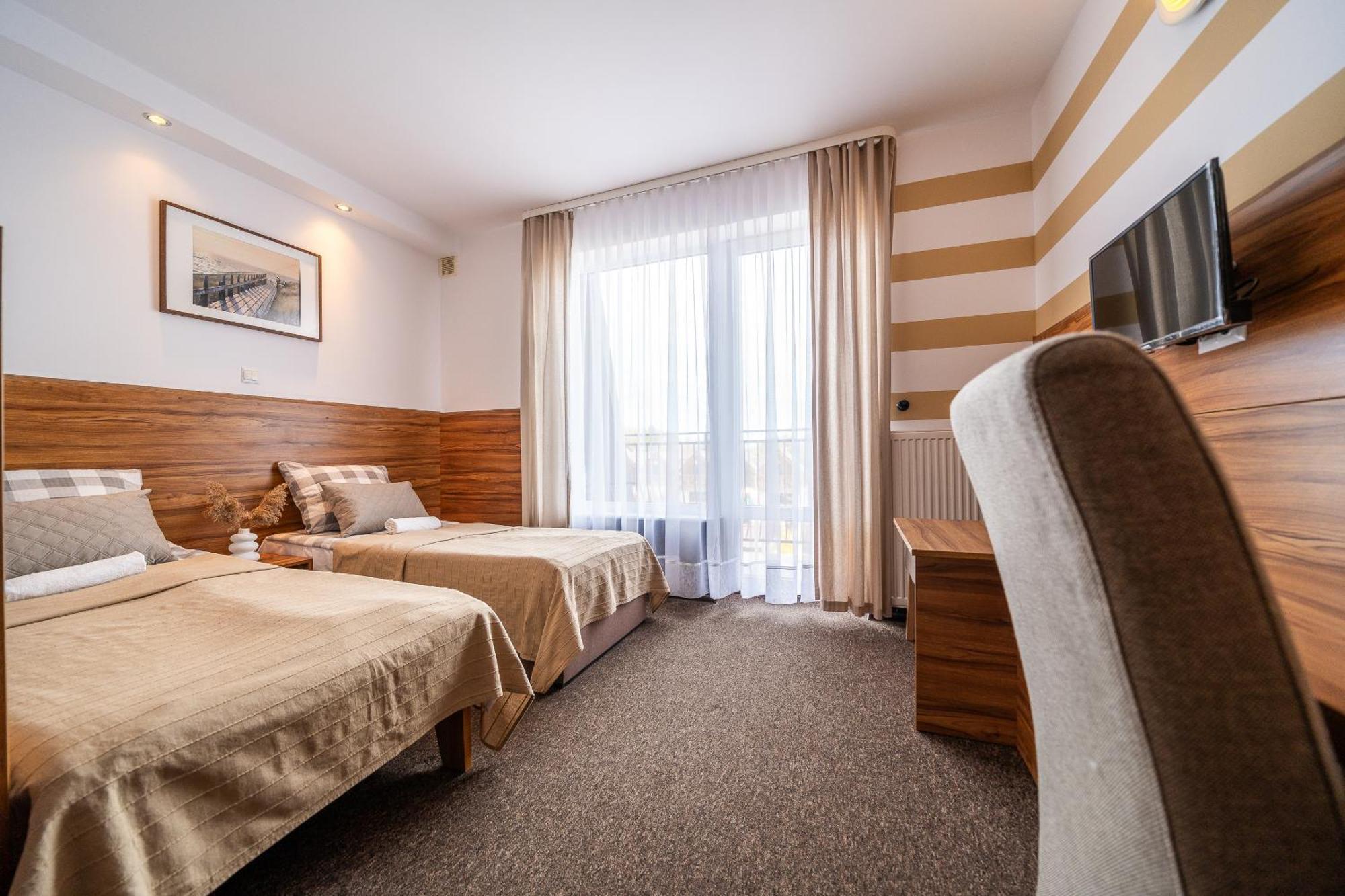Max Apartamenty - Pokoje - Domki - Restauracja - Basen Mielno  Εξωτερικό φωτογραφία