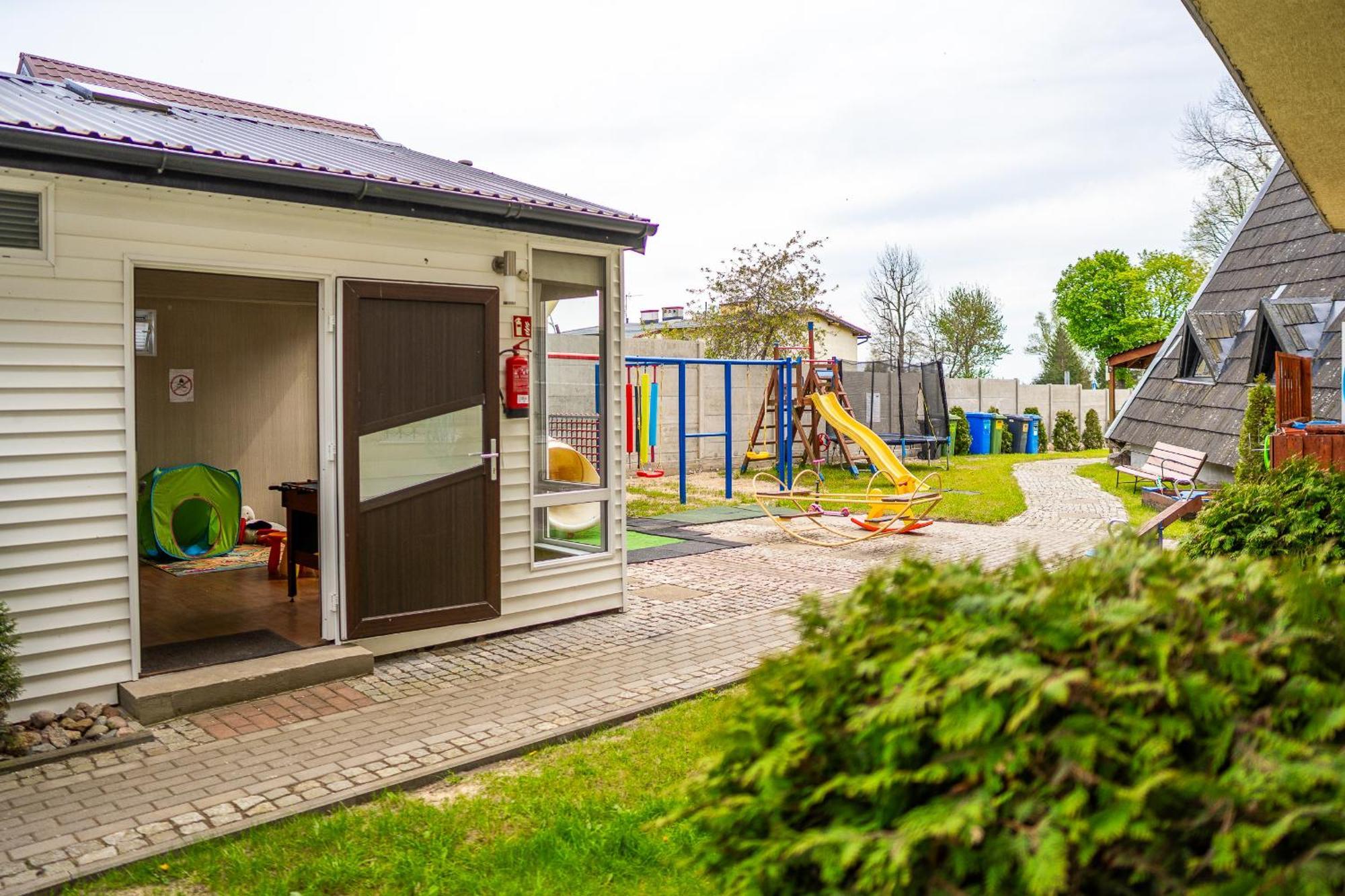 Max Apartamenty - Pokoje - Domki - Restauracja - Basen Mielno  Εξωτερικό φωτογραφία