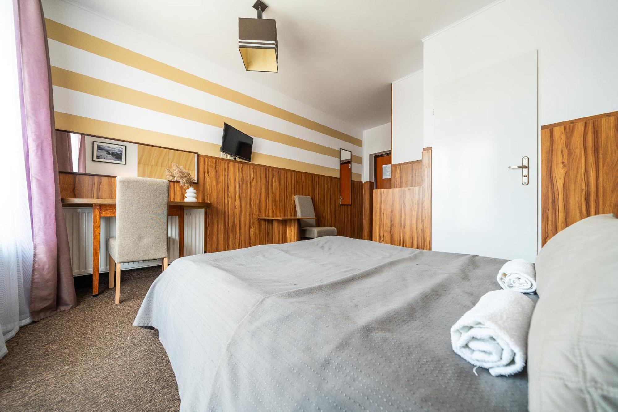 Max Apartamenty - Pokoje - Domki - Restauracja - Basen Mielno  Εξωτερικό φωτογραφία