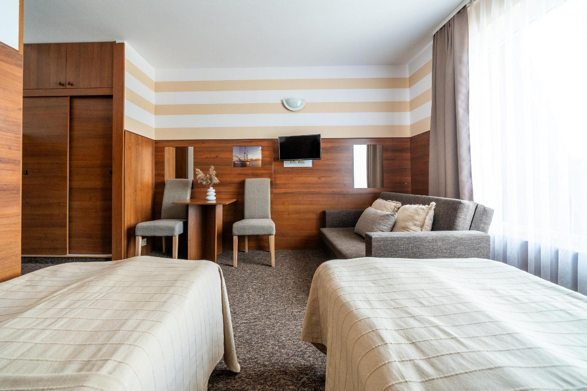 Max Apartamenty - Pokoje - Domki - Restauracja - Basen Mielno  Εξωτερικό φωτογραφία