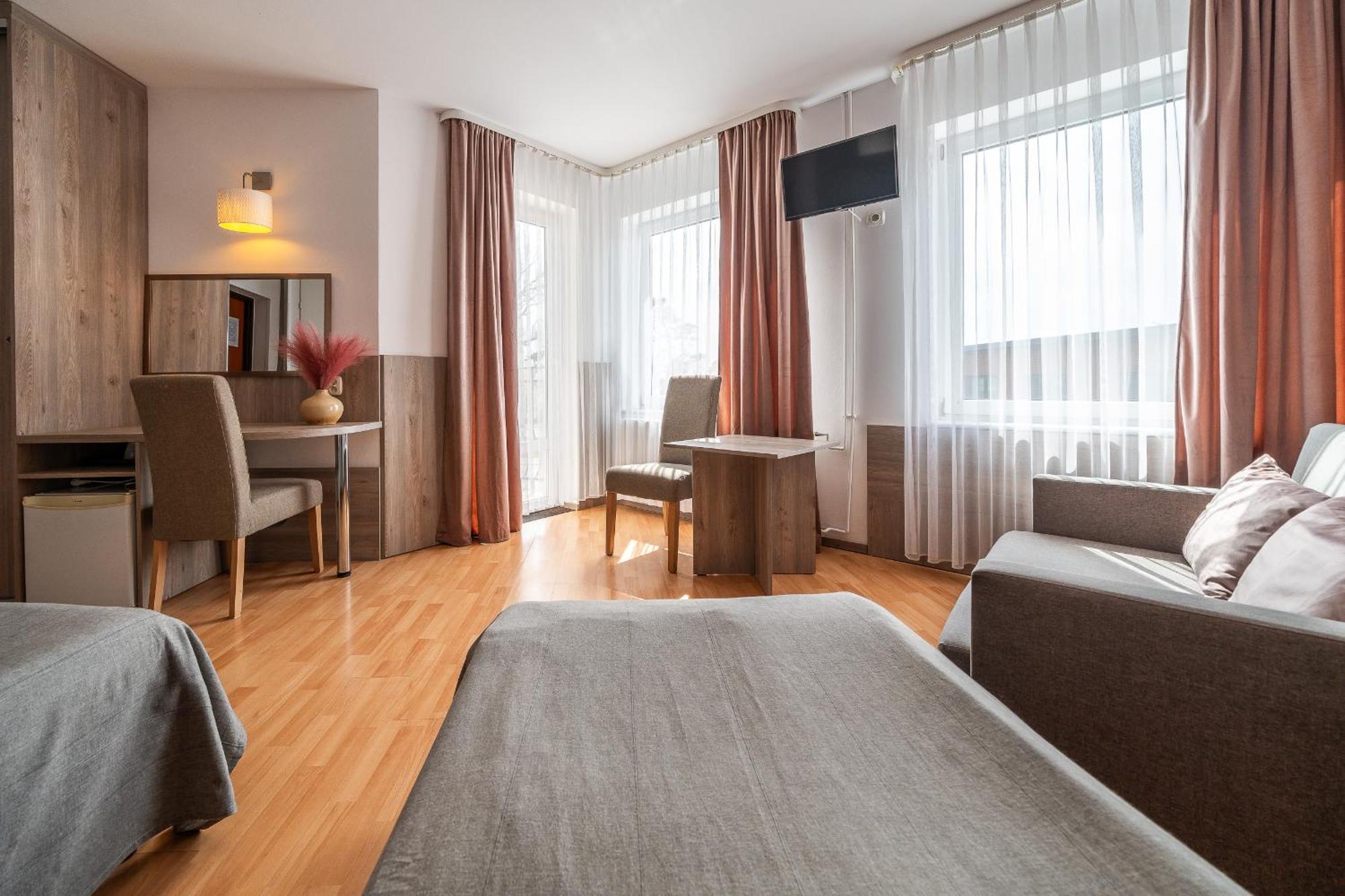 Max Apartamenty - Pokoje - Domki - Restauracja - Basen Mielno  Εξωτερικό φωτογραφία