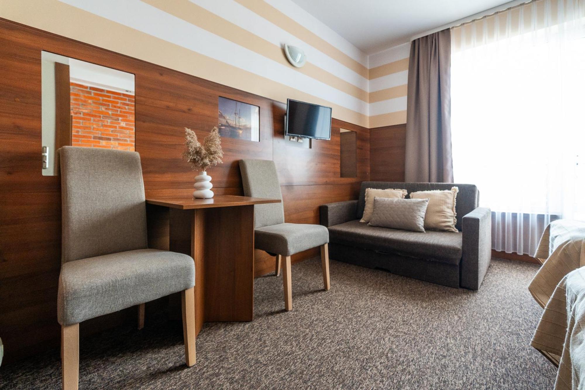 Max Apartamenty - Pokoje - Domki - Restauracja - Basen Mielno  Εξωτερικό φωτογραφία