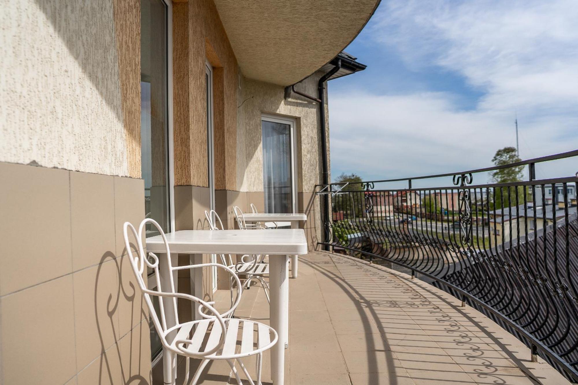 Max Apartamenty - Pokoje - Domki - Restauracja - Basen Mielno  Εξωτερικό φωτογραφία
