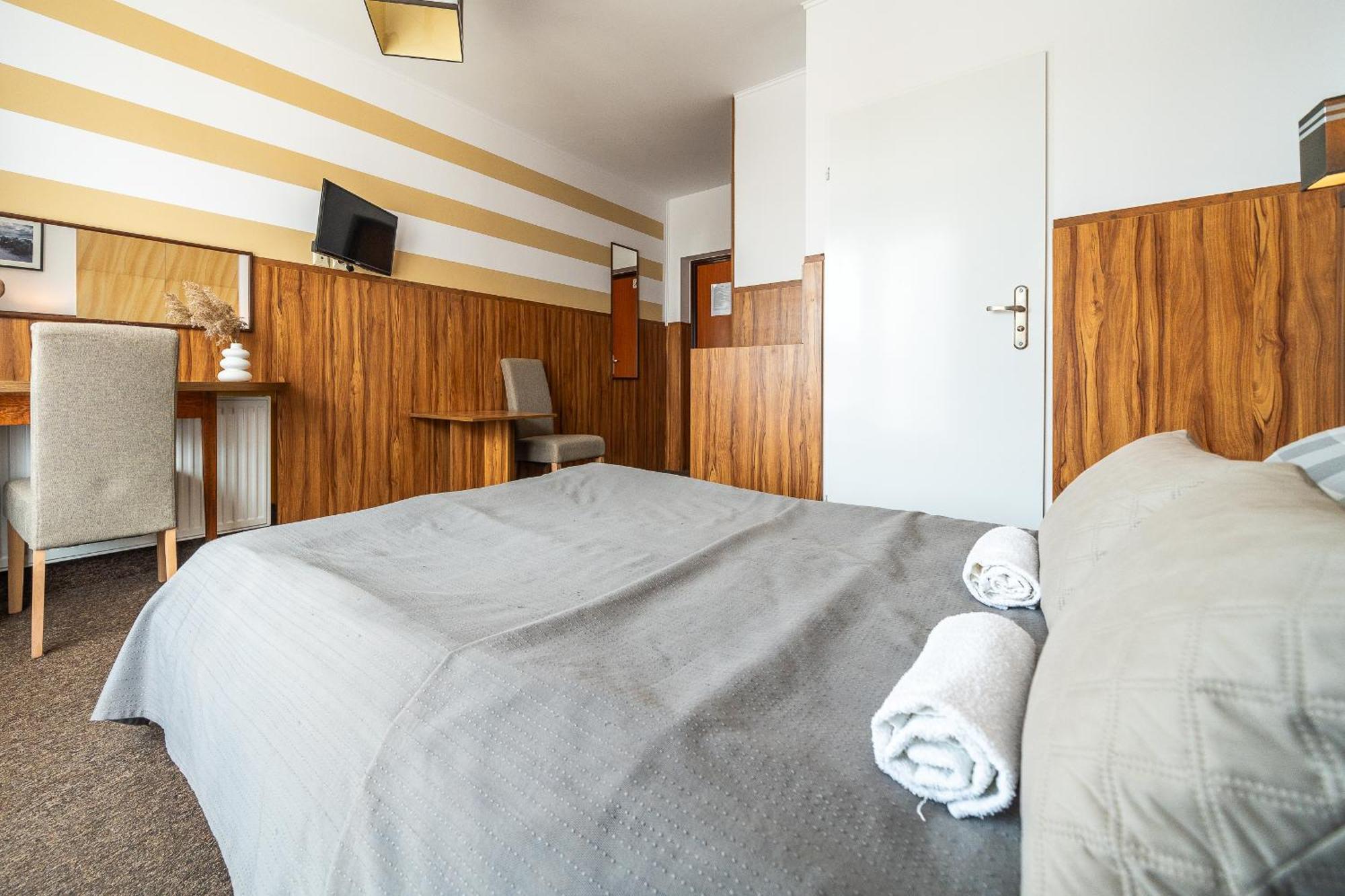 Max Apartamenty - Pokoje - Domki - Restauracja - Basen Mielno  Εξωτερικό φωτογραφία