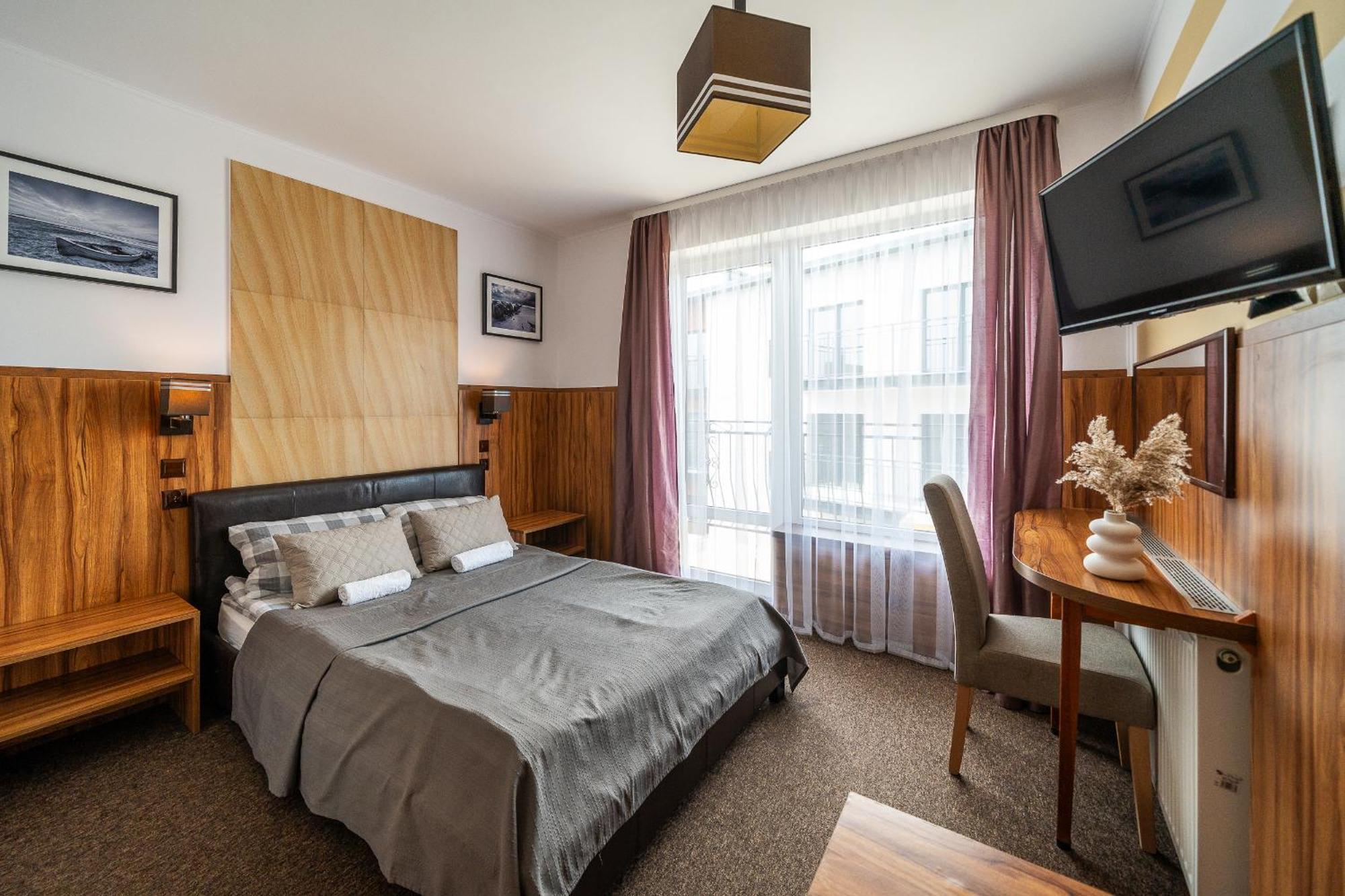 Max Apartamenty - Pokoje - Domki - Restauracja - Basen Mielno  Εξωτερικό φωτογραφία
