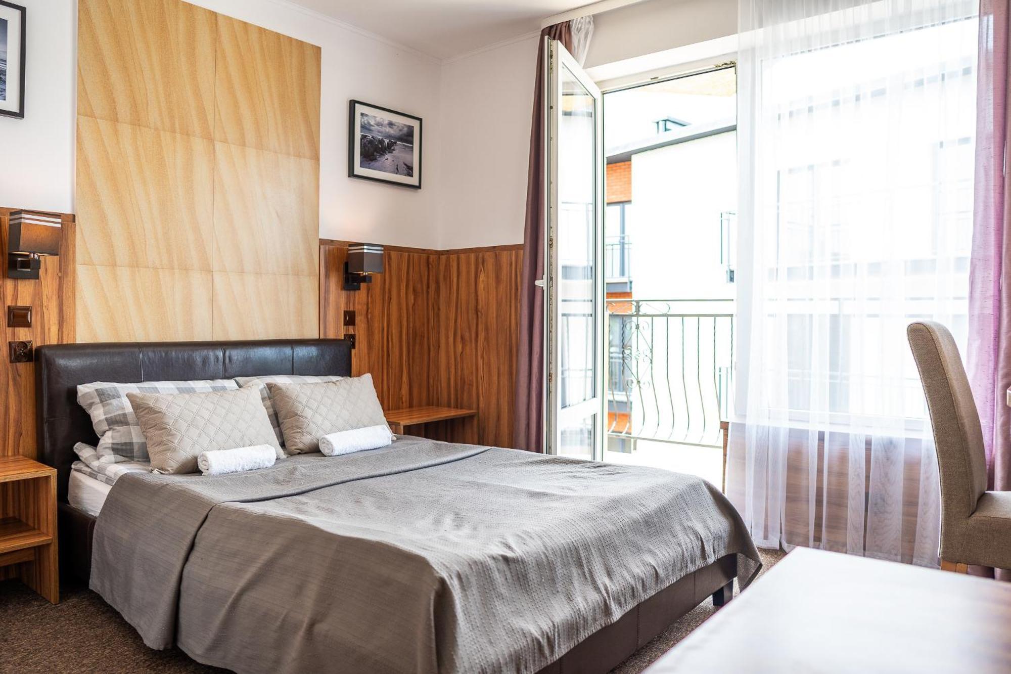 Max Apartamenty - Pokoje - Domki - Restauracja - Basen Mielno  Εξωτερικό φωτογραφία